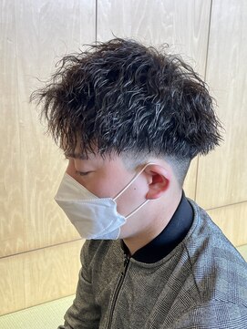 ニアウ 伊勢崎連取店(Niau) ツイストスパイラルパーマシャドウパーマフェザーパーマ