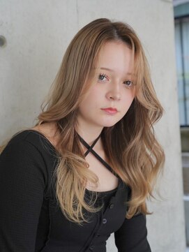 サンクマーケット 渋谷(cinq MARKET) 渋谷ミルクティーベージュハイトーンカラーヘーゼルベージュ韓国