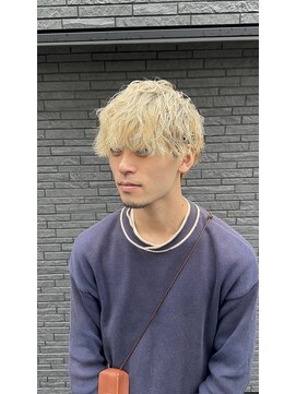 モアムー(Moremuu) 【長尾】ブリーチパーマ