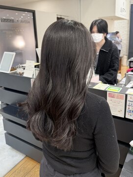 エイチツーオーアヴェダ 渋谷ヒカリエＳｈｉｎＱｓ店 クロードモネＨ２Ｏアヴェダ 暗髪グレージュ/渋谷/渋谷駅
