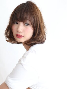 ムルチュラ(muruchura) 無造作カールのヘルシーレイヤーボブディ 神山賢司