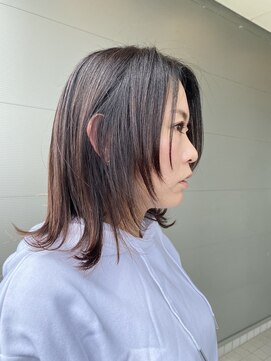イースタイル 志都呂店(e-style com’s hair) フェイスレイヤーと外ハネ
