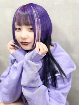 ボヤージュニケ(Voyage Nike) 原色系個性派ウルフ