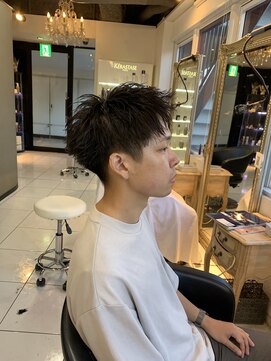 アイズ 海老名(AIZU) スパイキーショート ショートアップバング 骨格矯正カット