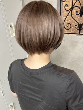 ルノン(LUNON) ミルクティーベージュカラー/ブリーチ/ハイトーン/ショート/韓国