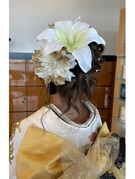 ビーグレイスヒロミ(be Grace HIROMI) 成人式アップヘア × 20代華やかガーリー