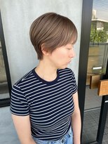 ムク(mukuu)&nbsp;ベージュカラーコンパクトショート