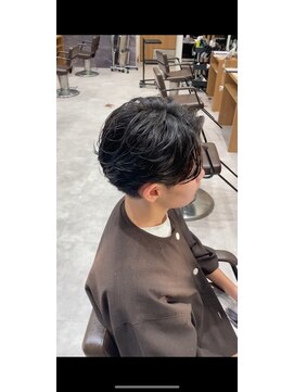 アース 会津若松店(HAIR&MAKE EARTH) ナチュラルセンターパートマッシュ