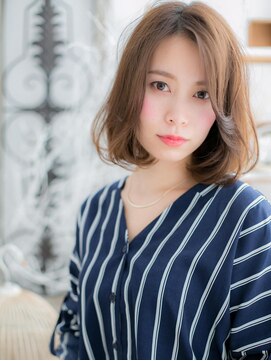 モッズヘア 上尾西口店(mod's hair) 揺れるAライン、大人ボブゆるふわミディアムa