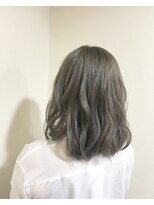 ヴィダ クリエイティブ ヘアーサロン(Vida creative hair salon) シルバーグレージュ