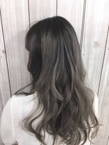 フェリーエスト(FEERIE est)&nbsp;グレージュカラー♪♪