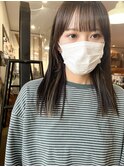 ダークアッシュ×耳裏イヤリングカラー