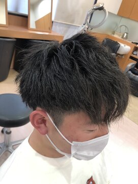 シャンプーボーイ ヒノ(SHAMPOO BOY Hino) 短髪パーマ