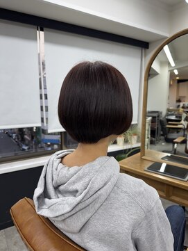 ファブ 銀座(fav) 重めショートグラ　ベリーピンク