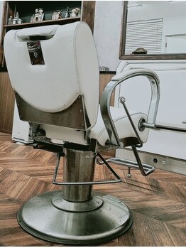 バーバーミミ(Barber Mimi)の写真/【平和通り・鉄砲町駅から徒歩1分】リラックスできる貸し切り空間で一人のスタイリストが仕上げまで担当♪