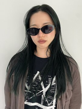 イル 天神西通り店(ill) 深めカーキ