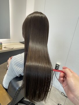 ロジ イン トゥバレー(LOWG in TOWVALLEY) 髪質改善縮毛矯正【酸性ストレート】