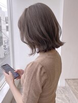 ロイ 北千住(ROI)&nbsp;ハッシュカット/グレージュ/デザインカラー[北千住駅]