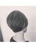 コモレビヘアワークス(komorebi hair works) ショートボブ