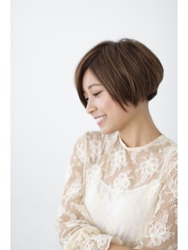 アグ ヘアー レント 巣鴨店(Agu hair rent) 透明感のある外国人風カラーの前下がりボブ【Agu rent】