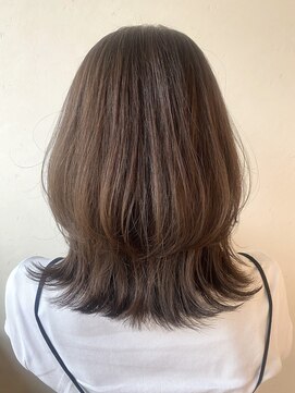 ディコ(Dico) Hona hair ☆ ミディアムレイヤー×ココアグレージュ