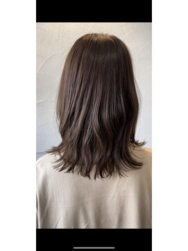 ヘアーアンドメイク シェリ(Hair&Make Cherie) 外ハネセミディ