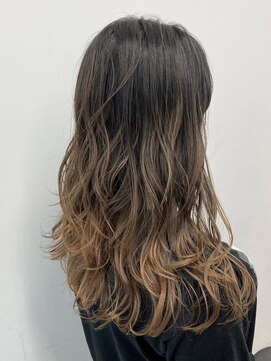 シエスタ バイ アンブルリュクス(siesta by amble luxe) スモーキーグラデーション