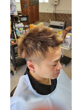 ビービーケン(BB Ken) ツーブロックメッシュカラー