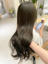 フルールバイアヴァンスクロス(Flulu by avance. cross)&nbsp;透明感とくすみの大人オリーブカラー