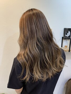 エニル(enil) ＊ハイライト×グラデーションカラー