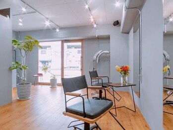 フラワー 元町店(FLOWER)の写真/【JR元町駅「西出口」より徒歩3分/全MENUアロマスパ付*】和やかなプライベートサロンで癒しのひと時を－。