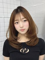 ロムーク 表参道(LOMKH)&nbsp;ミディアムハイレイヤーハッシュカット透明感カラー顔周りカット