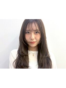 業界屈指の似合わせ♪絶妙な顔周り&前髪カットのバランスで小顔に[レイヤーカット/髪質改善トリートメント]
