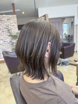 トップスタイル リッチ 冬のファッションにも似合うレイヤースタイル