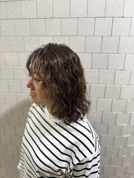 エムプラス センター北(M.plus) レディースミディアムパーマ
