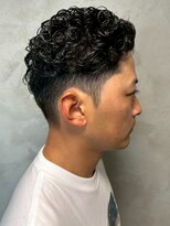 ディスイズバーバーサード(THIS IS BARBER 3rd) フェードカット スパイラルパーマ ビジネスヘア アップバング