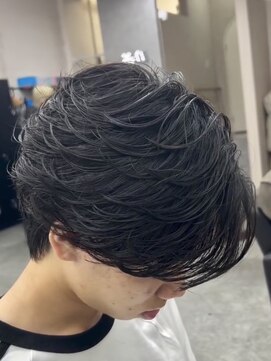 グロップ 町田(GLOP) トレンド感のあるメンズフェザーパーマ