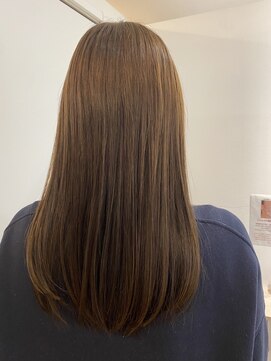 ミント 鳳(Mint.) 20代30代艶感ストレート♪髪質改善カラーナチュラルベージュ