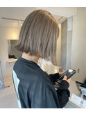 ミルクティーベージュ