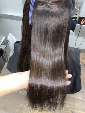 リーホリエ(Lee Horie) どこ見てもツヤい美髪