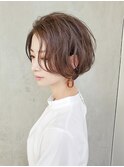 束感、毛流れが魅力の色っぽショートスタイル♪