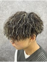 ライズトーキョー 土浦店(RISE TOKYO)&nbsp;ツイストスパイラルパーマ+ハイライト