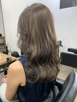 キラ 渋谷(KILLA)&nbsp;ハイライトグレージュ_イルミナカラー小顔オリーブカラー