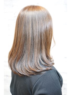 ビューティライブラリヘアラボサロン(BEAUTY LIBRARY Hair Lab Salon) イルミナカラーウォームサファリ