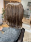 ハイライト 切りっぱなしボブ