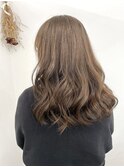ロング　まろやかアッシュベージュ　@1101_hairstyle●088●