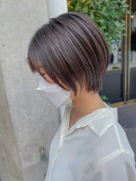 レフ(LEF) 【店長オダオススメショートヘア】艶感くびれショートボブ