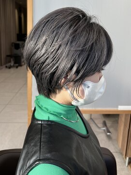 アッシュ 豊田店(Ash) ウェイト高めショート×シルバーグレー