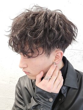 フィフス 原宿(fifth) ツイストスパイラルパーマメンズ波巻きパーマツーブロ刈り上げ