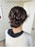 アップスタイル　ヘアアレンジ　パーティーヘア　シニヨン